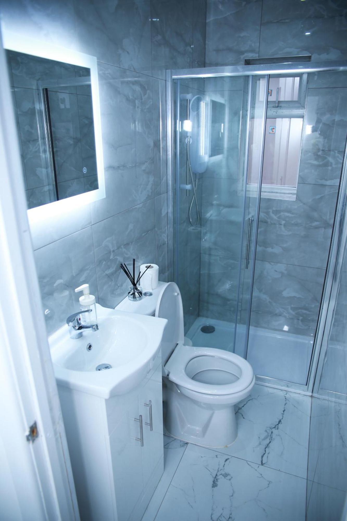 ロンドンHarrow Luxury Flat With Free Parking.アパートメント 部屋 写真