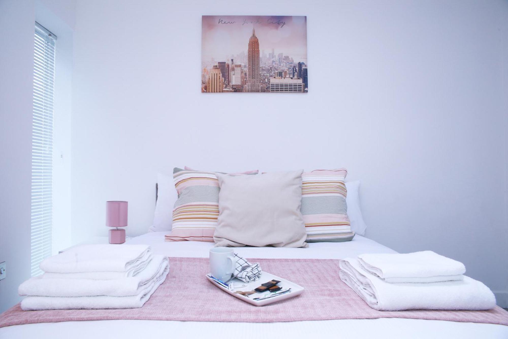 ロンドンHarrow Luxury Flat With Free Parking.アパートメント エクステリア 写真