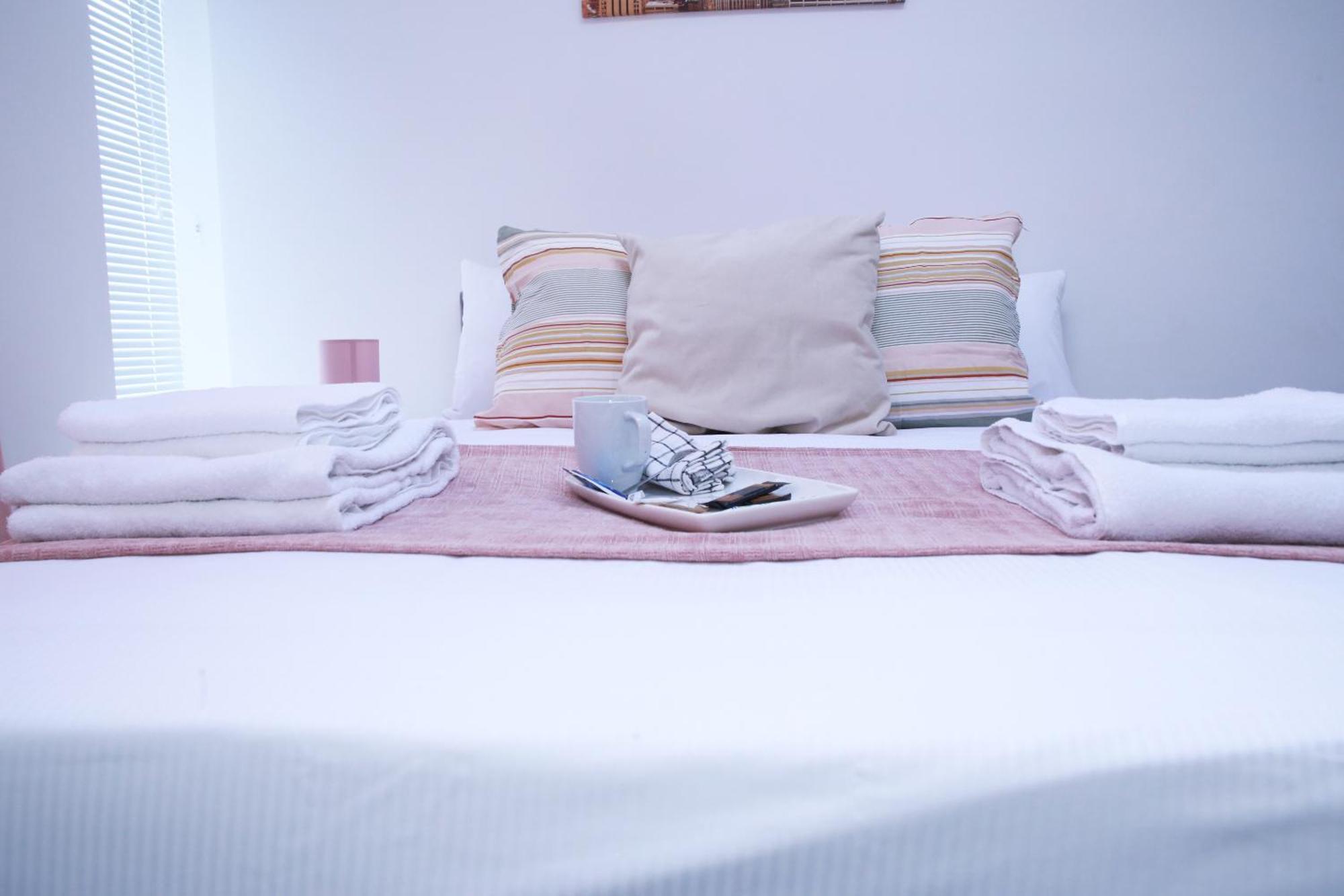 ロンドンHarrow Luxury Flat With Free Parking.アパートメント エクステリア 写真