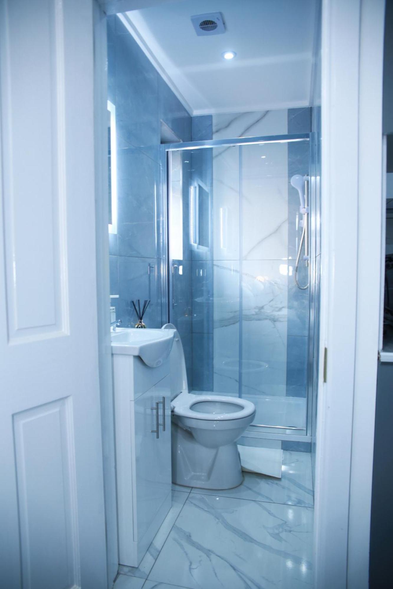 ロンドンHarrow Luxury Flat With Free Parking.アパートメント エクステリア 写真